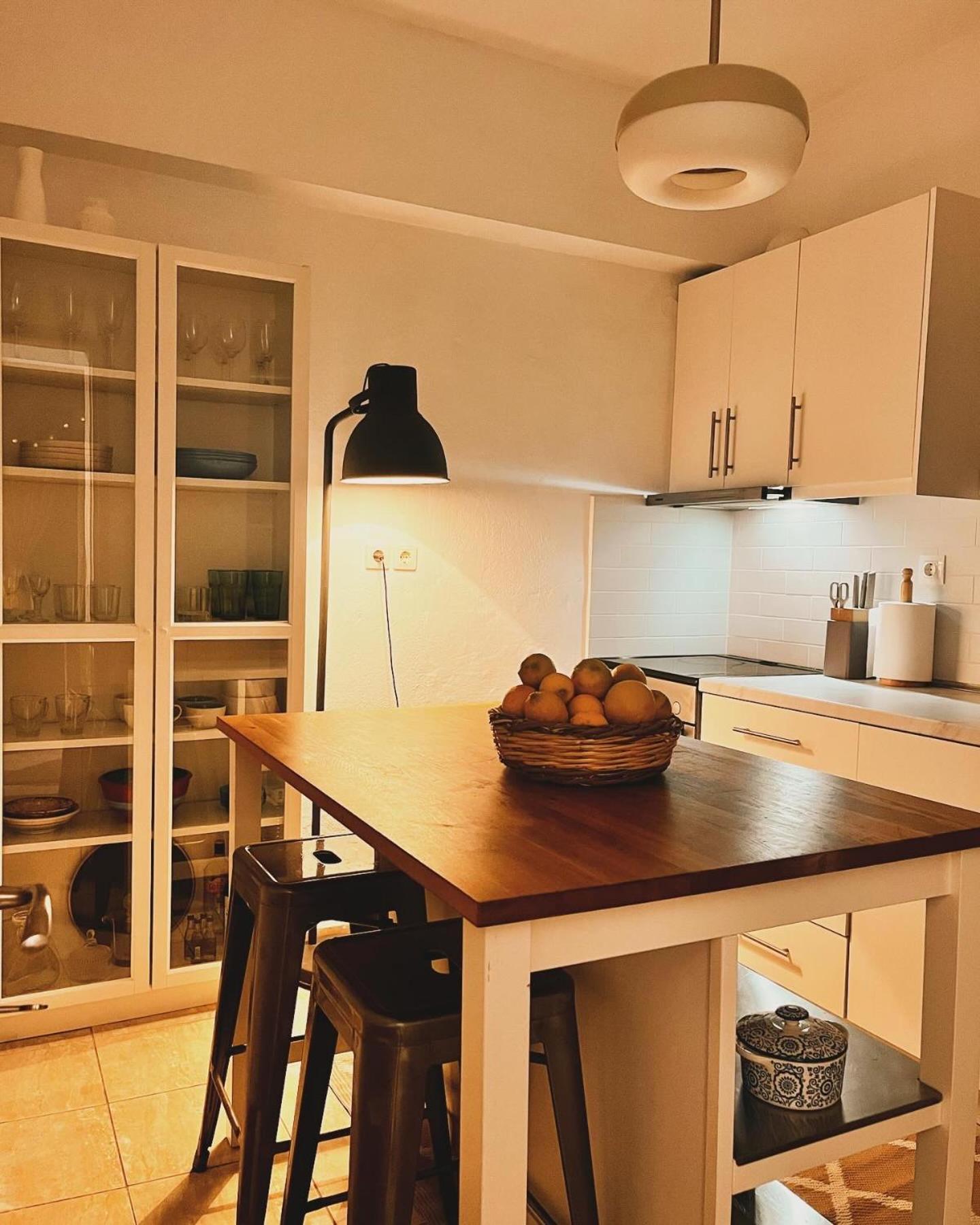 Lucy'S Guest House Скиатос Экстерьер фото